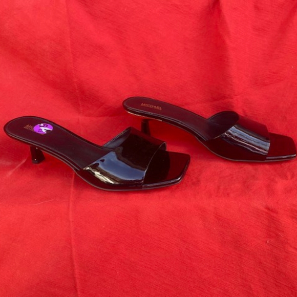 New Michael Kors Amal Patent Leather  Slip on Heels - Size 9.5 - Picture 2 of 6